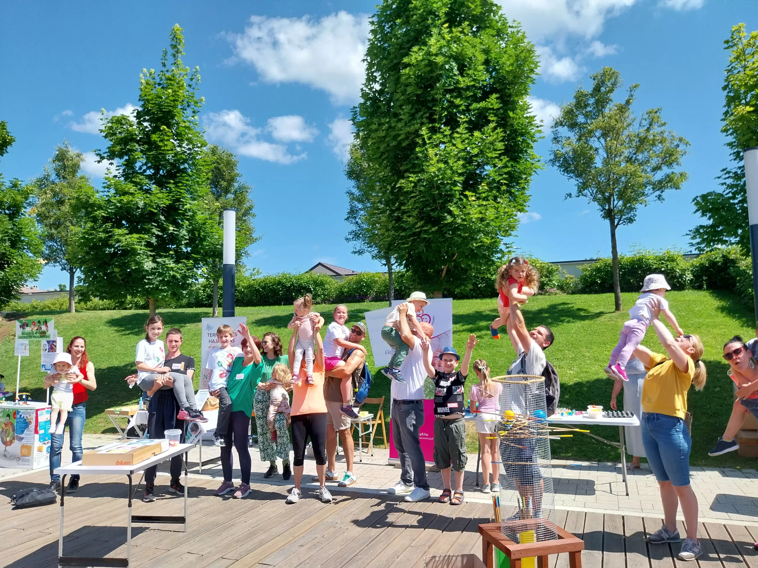 gyereket a magasba scaled