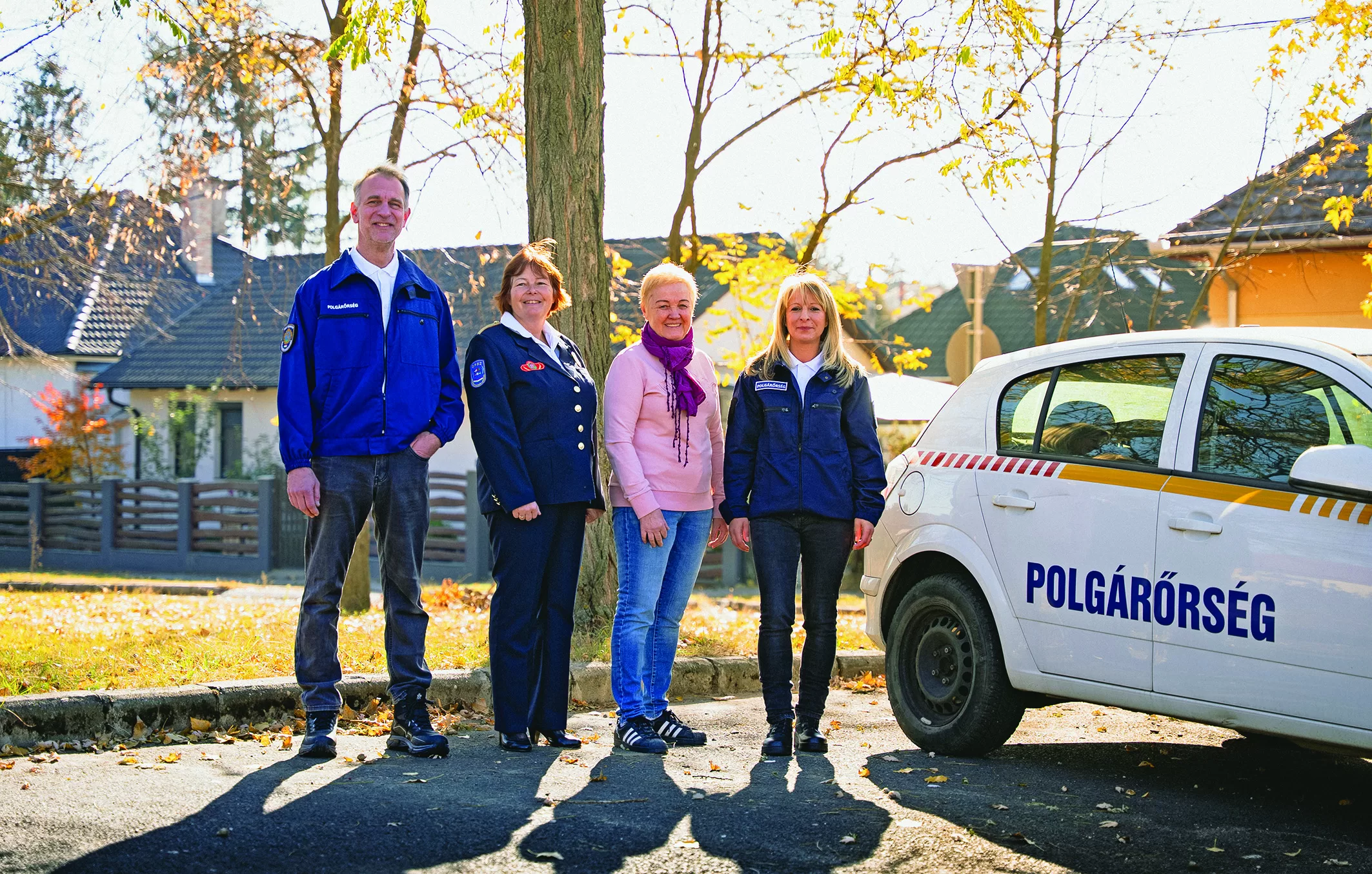 A képviselő és a polgárőrök: Bódy Gergő, Dömök Mihályné, Kristóf Etelka és Bitter Mónika