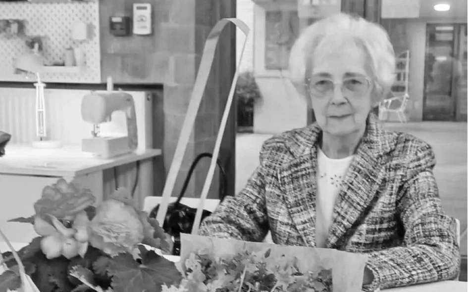 Nevtelen 10 x 10 cm 10 x 7 cm 8 x 7 cm 8 x 5 cm