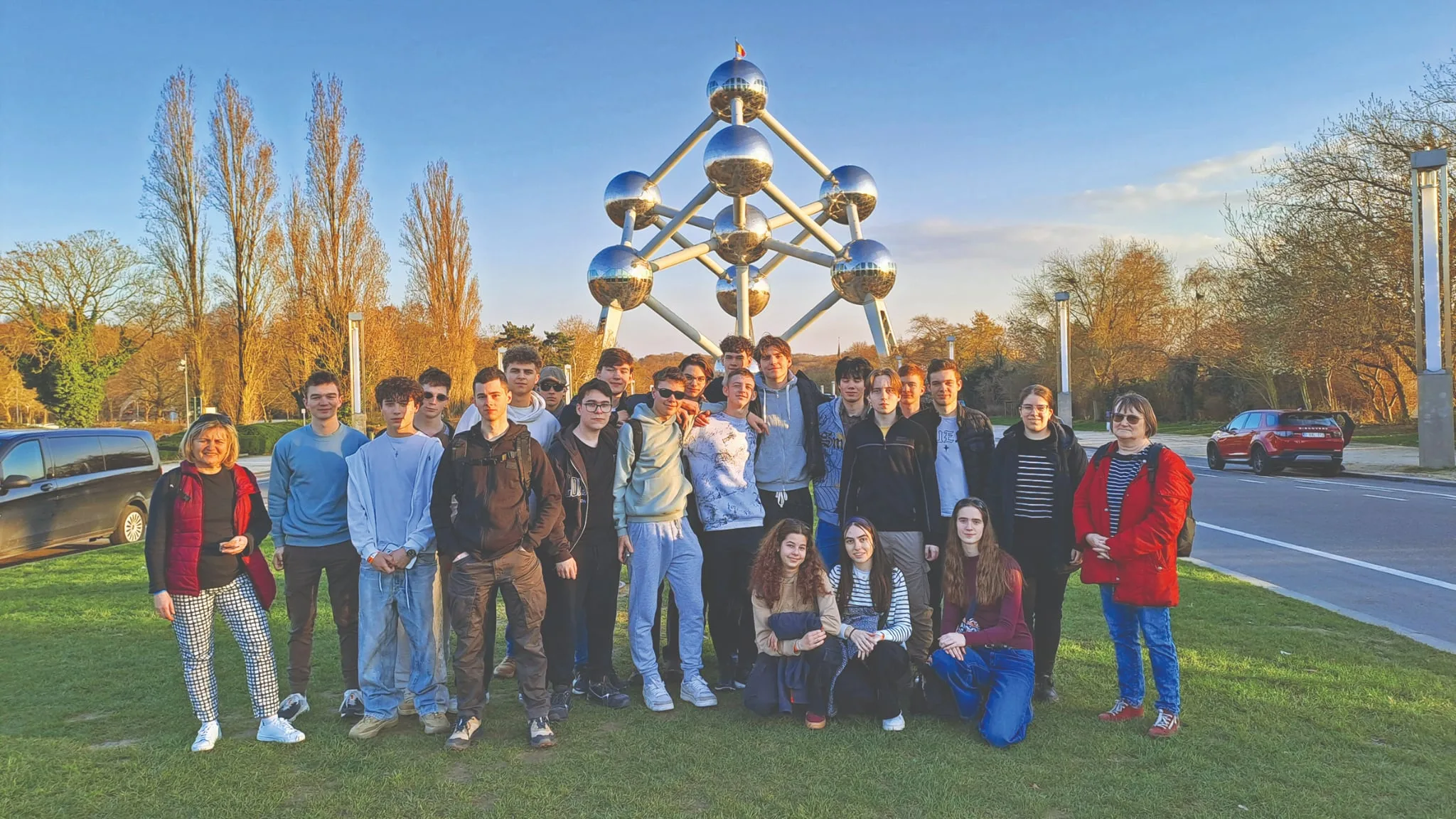 Gödöllőiek az Atomiumnál