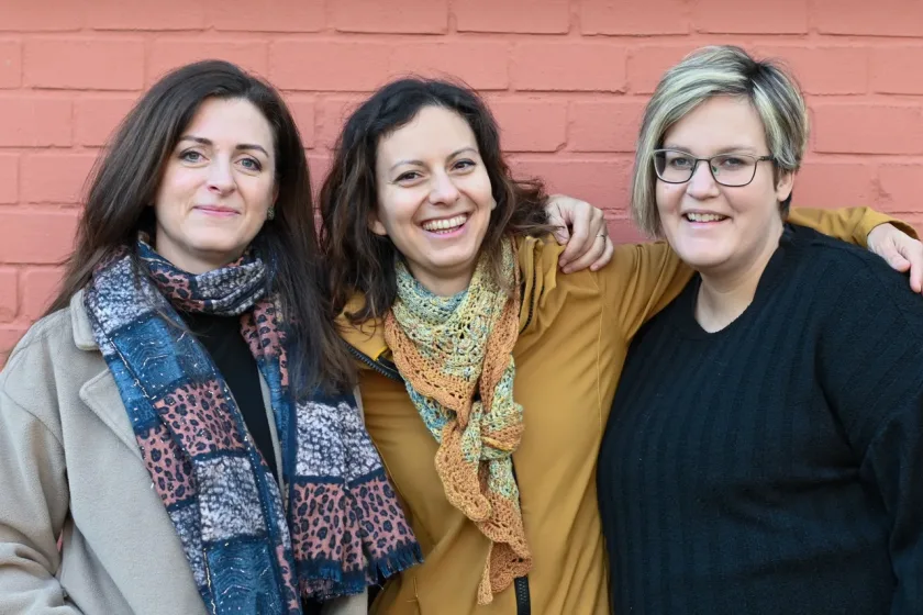 Tóth-Bernáth Katalin, Klimászné Varga Zsófia és Karattur Júlia, a klub szervezői