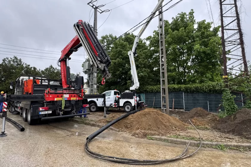 Sem burkolatot, sem kocsibeállókat
 nem kellett megbontani | Fotó: Tatár Attila