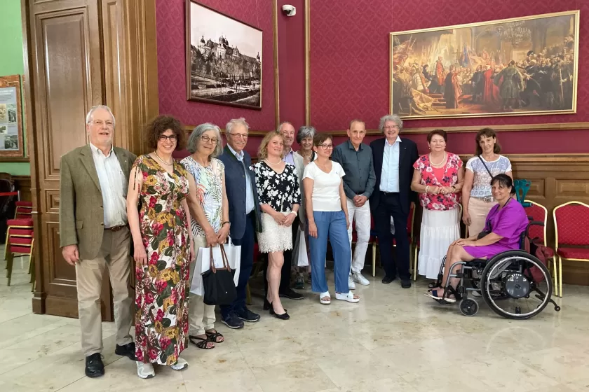 A giesseni vendégek üdvözlése a királyi váróban