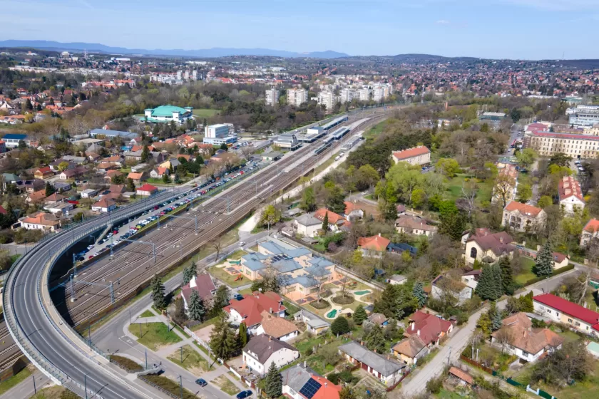 A város a jövőjét a családok és a helyi közösségek erősítésére építi