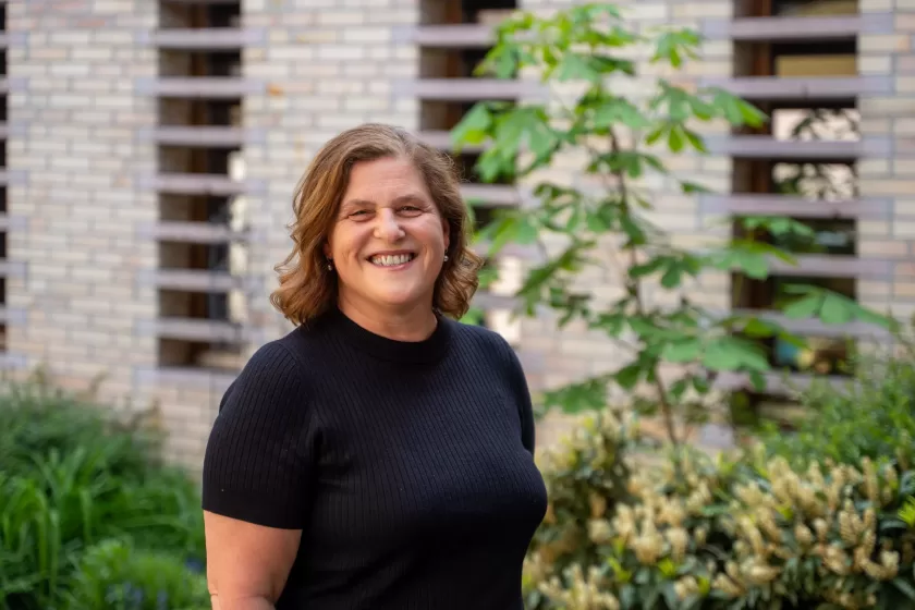 „Egy olvasó átlagosan nyolcvanezer forintot spórol meg azzal, hogy a könyvtárba jár” |  fotó: Buza Zsófia