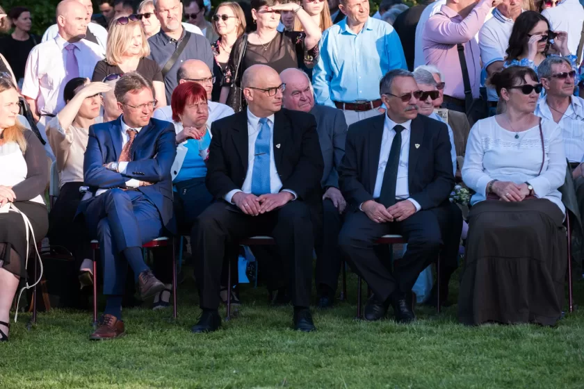 Miniszter, igazgató, alpolgármester | Jaeger Ákos